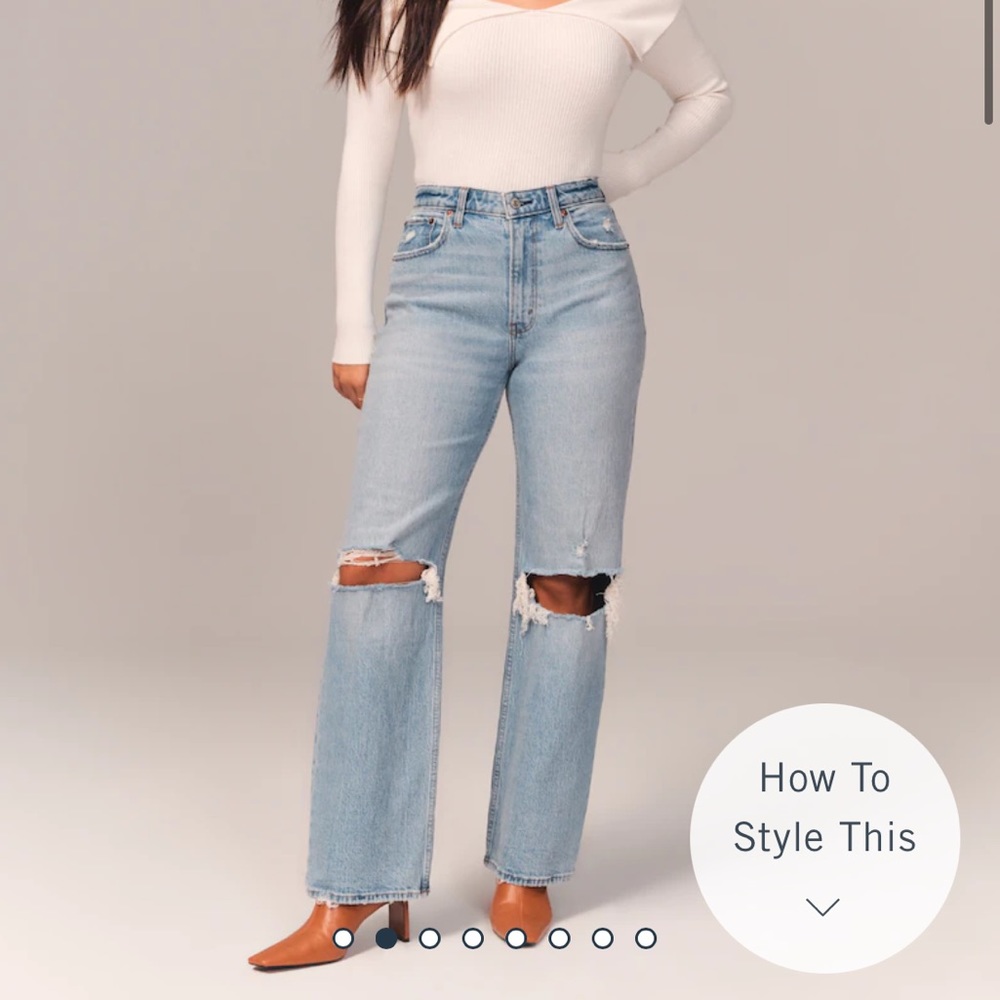 SOLD- Abercrombie Curve Love 90s Ultra High Rise Relaxed Jeans